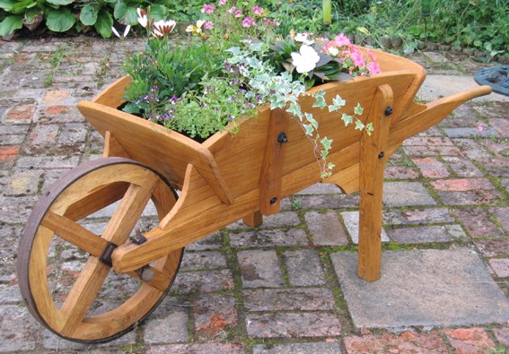 Wheelbarrow 01